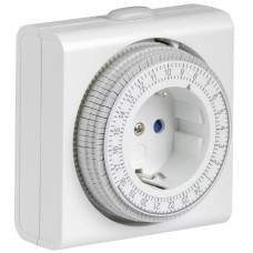 Թայմեռ մեխանիկական կարճ PTM-3 15ր.-24Е. 3680w IP20 IEK